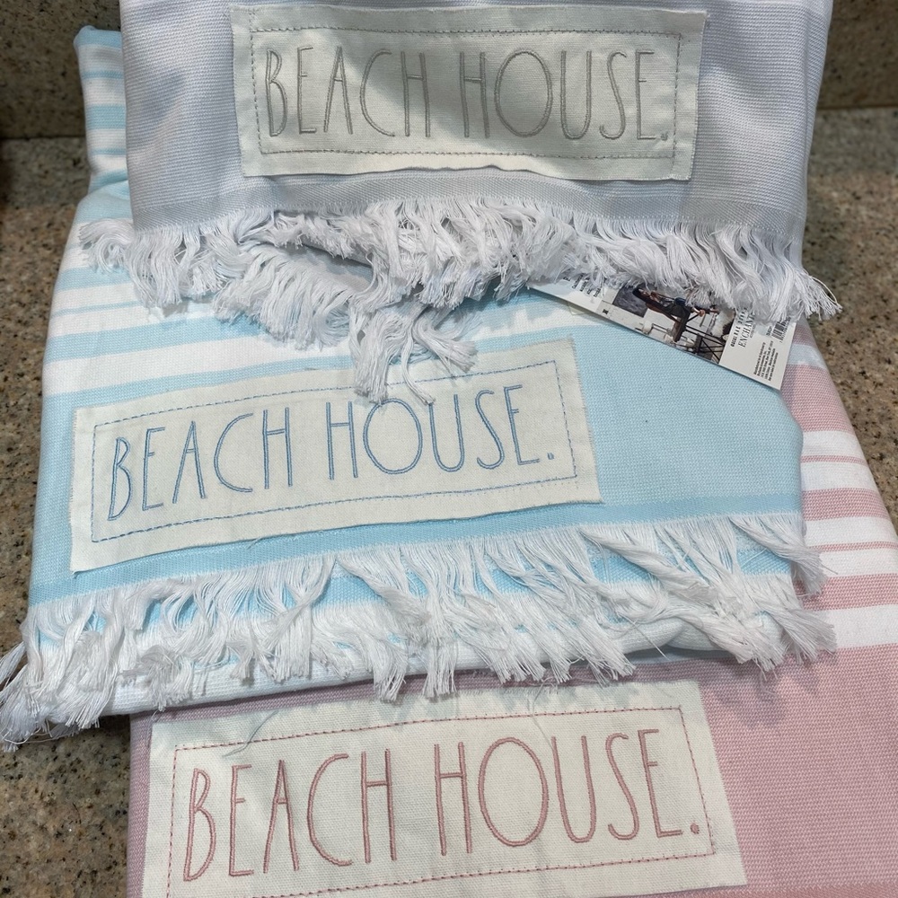 Rae Dunn woven BEACH DAYS towels